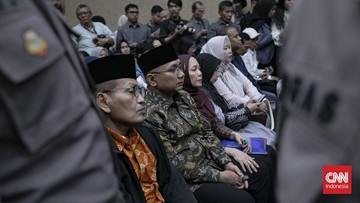 BREAKING: Kuasa Hukum Yaqut Soroti Nama Penerima Uang Hilang dari Dakwaan