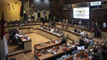 BREAKING: DPR Dorong Pilkada Tanpa Wakil Kepala Daerah
