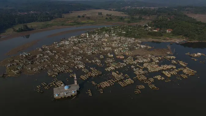 Bendungan Karian Mengering, Jejak Kampung Somang Muncul ke Permukaan