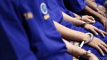 Polisi Ringkus Enam Perampok Bersenjata di Cibitung, Dua Ditembak