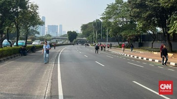 BREAKING: Jalan Gatot Subroto Depan DPR Ditutup, Massa Mulai Datang
