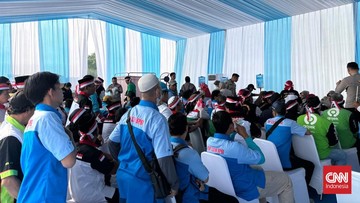 Warga Serbu Cek Kesehatan Gratis dan Sembako di Apel Jaga Jakarta