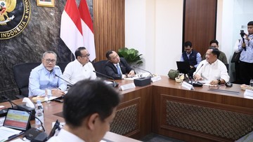 Mendagri Kerahkan Dukcapil untuk MBG di Wilayah 3T