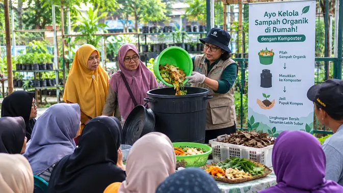 Warga Grogol Selatan Sulap Sampah Organik Jadi Pupuk Bernilai Ekonomi