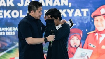 Seskab Teddy Ajak Anak Putus Sekolah Berani Bermimpi Lewat Sekolah Rakyat