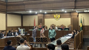 BREAKING: Saksi Beber Suap Rp 1 M ke Eks Ketua Ombudsman, Tagihan Langsung Turun Rp 28 M