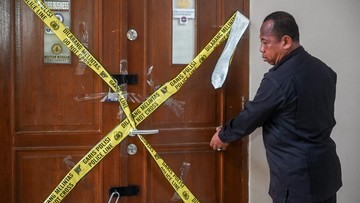 Polisi Usut Ratusan Senjata di Sekolah Jaksel, Siswa Belajar dari Rumah