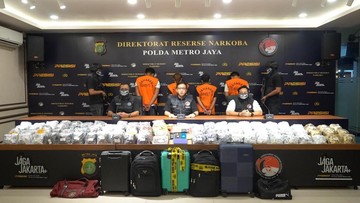 Gudang Vape Narkoba di Apartemen Jaksel Digerebek, 8.698 Cartridge Disita