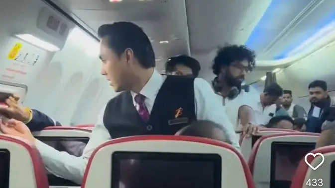Penumpang Nekat Buka Paksa Pintu Darurat, Kabin Batik Air Mendadak Gempar