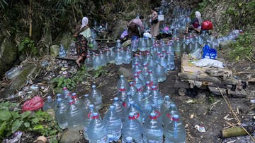 Krisis Air Bersih Hantam Warga Perbukitan Cilegon