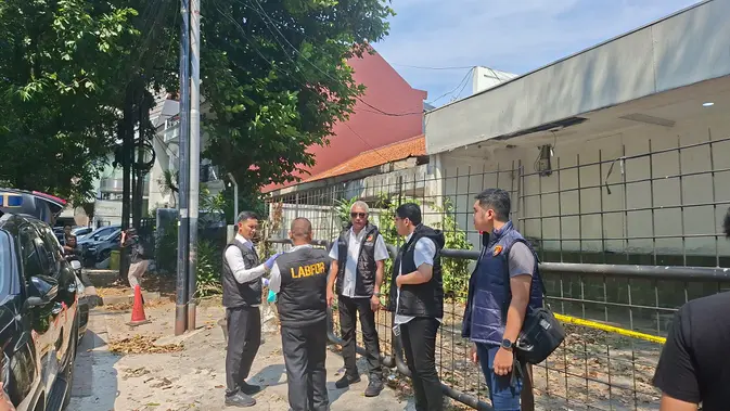 Puslabfor Kembali Olah TKP Klinik Kecantikan Kasus Sutrimo