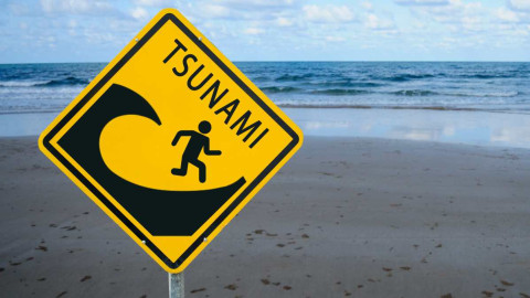 BMKG Cabut Peringatan Tsunami Usai Gempa 7,7 M Guncang NTT