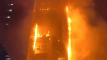 BREAKING: Kebakaran Hebat Landa Gedung Bapenda DKI Jakarta Jumat Malam