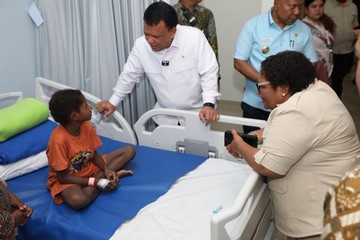 BREAKING: Wamendagri Puji Respons Cepat Korban Keracunan MBG Papua