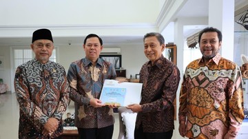 BREAKING: Ketua DPD Temui Boediono, Sampaikan Undangan Sidang Bersama