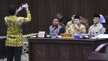 BREAKING: Komisioner KPU dan Bawaslu Dilaporkan ke DKPP soal PKPU Gibran