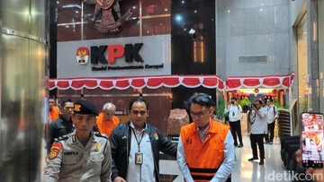 BREAKING: KPK Tahan Empat Tersangka Korupsi Iklan Bank di Jabar