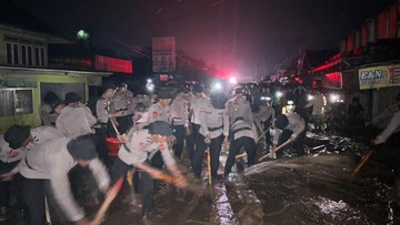 Breaking: Polri Turun Tangan Evakuasi Korban Bencana Galodo di Solok