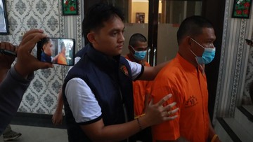 BREAKING: Pria Senter dan Pemilik Lahan Resmi Jadi Tersangka Karhutla Kalteng