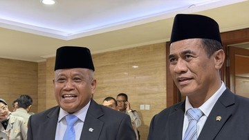 Saleh Mustafa Pensiun Dini, Resmi Fokus Jabat Wamentan