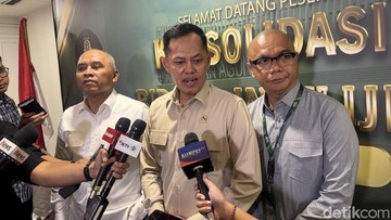 Kepala Bappisus: Perburuan Riza Chalid Masih Jadi PR Besar Pemerintah