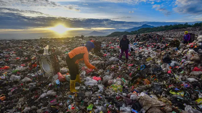 BREAKING: TPA Open Dumping Jabodetabek Diperintah Tutup Tumpukan Sampah Cegah Mikroplastik