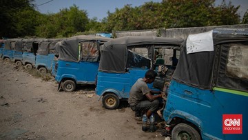 Bengkel Bajaj di Jakarta Tetap Ramai di Era Modernisasi