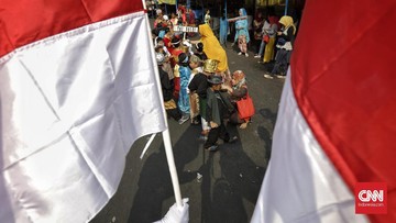 MUI Tegaskan Haram Pria Berbusana Perempuan di Karnaval 17 Agustus