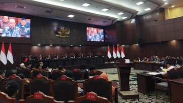 BREAKING: MK Tolak Gugatan Ijazah Gibran, Publik Ramai Beri Komentar
