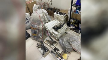 BREAKING: Senpi, Narkoba, dan CD Porno Ditemukan di Yayasan Jaksel