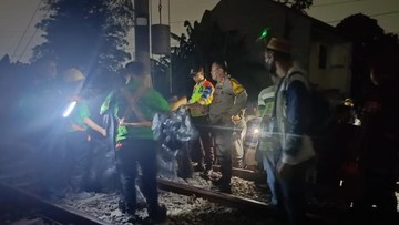BREAKING: Pria 23 Tahun Tewas Tertabrak KRL di Ciputat Saat Rekam Konten Kuliah