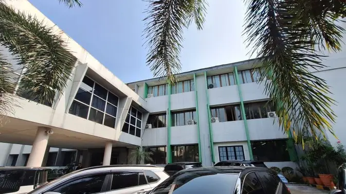 BREAKING: Sekolah di Jaksel Digerebek, 995 Senjata dan Narkoba Disita