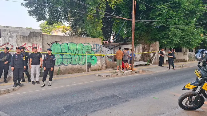 Bentrokan Warga Menteng: 8 Luka, 14 Diamankan, Kawasan Siaga 1