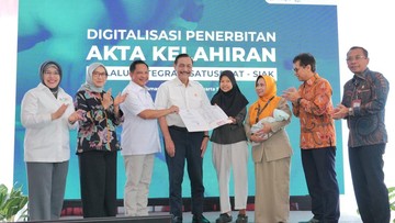 Pemerintah Luncurkan Digitalisasi Akta Kelahiran Terintegrasi Layanan Publik