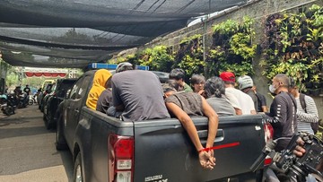 BREAKING: Polisi Gerebek Sarang Narkoba Kampung Ambon dan Boncos