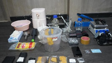 Polisi Gerebek Laboratorium Tembakau Sinte di Rumah Gambir Jakarta Pusat
