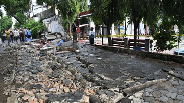 BREAKING: Tembok SDN Minomartani 2 Sleman Roboh, 10 Peserta Jalan Sehat Terluka
