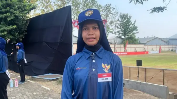 Ismi Ulfaida, Siswi Sekolah Rakyat Polewali Mandar Ikuti Latihan Gabungan Paskibraka