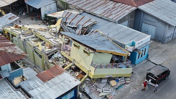 BREAKING: Gempa M7 NTT Runtuhkan 7.968 Rumah dan 744 Fasum