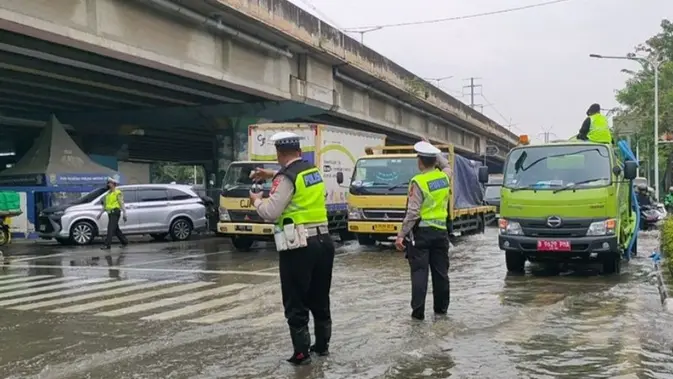 Banjir Kolong Ring Road Puri Kembangan, Polisi Rekayasa Lalu Lintas