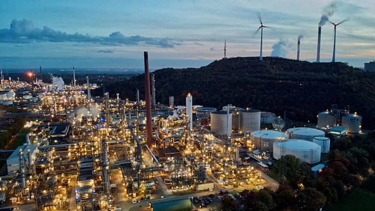 Europe's Gas Bills Face a Winter Reckoning as Wholesale Prices Double