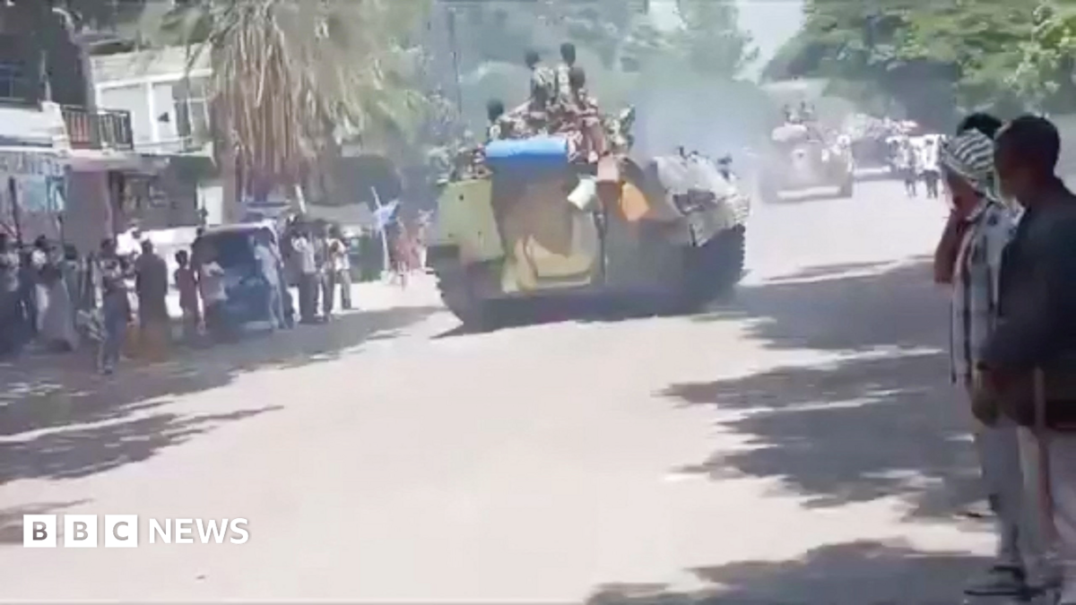 Tigray fighting kills at least 52 civilians as government forces advance on Mekelle
