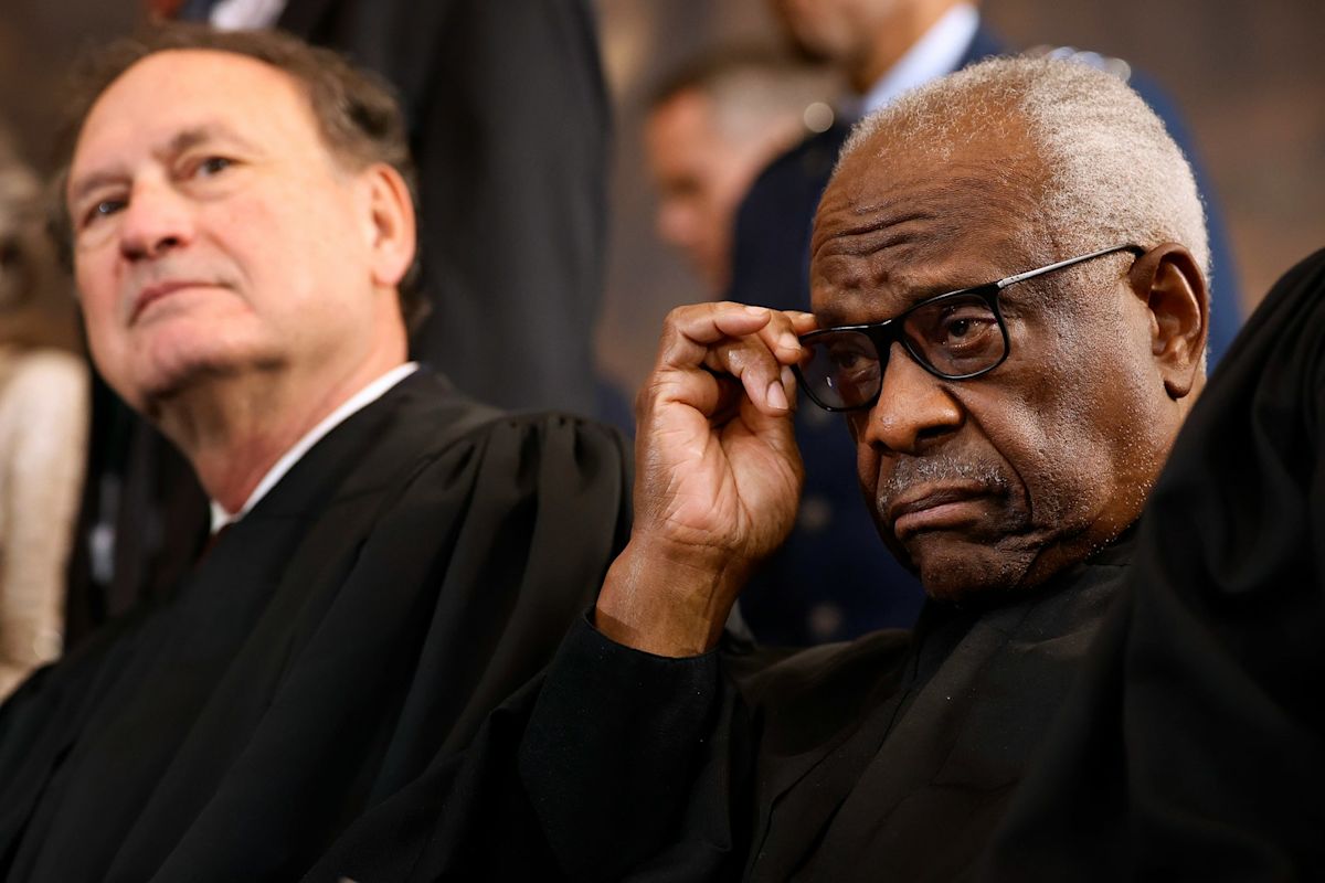 Supreme Court Blocks Trump Administration Attempt to Restrict Mail-In Voting Ahead of Midterms
