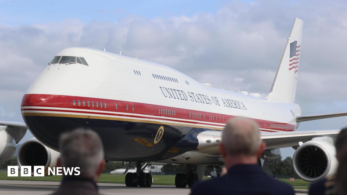 White House bars CNN from Air Force One trip after court-ordered return to press briefings
