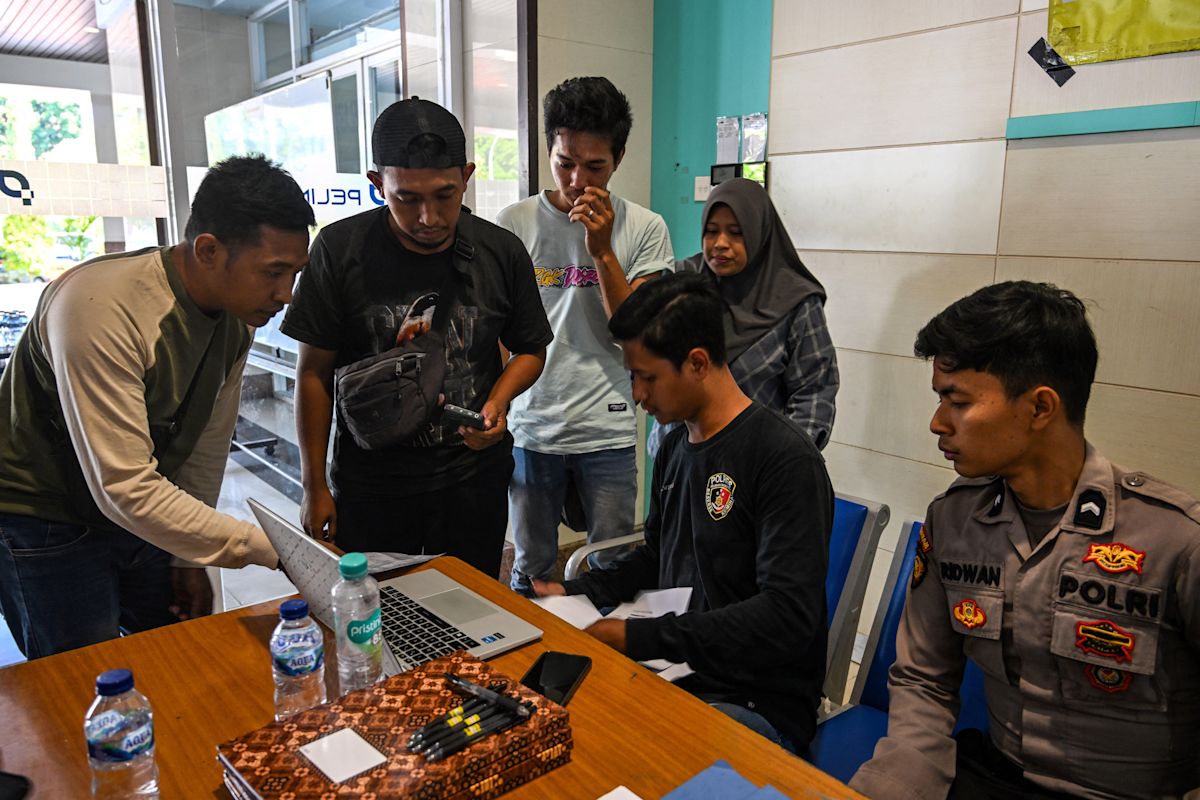 Massive Java Sea Search Underway as Indonesian Ferry Capsizes Leaving Around 130 Missing