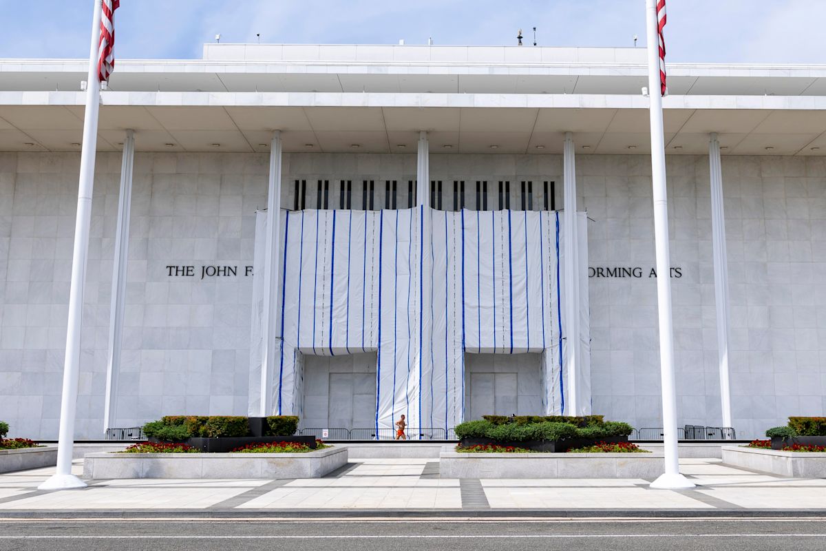 Kennedy Center Board Votes for Immediate Closure Amid Legal Battles and Escalating Tensions