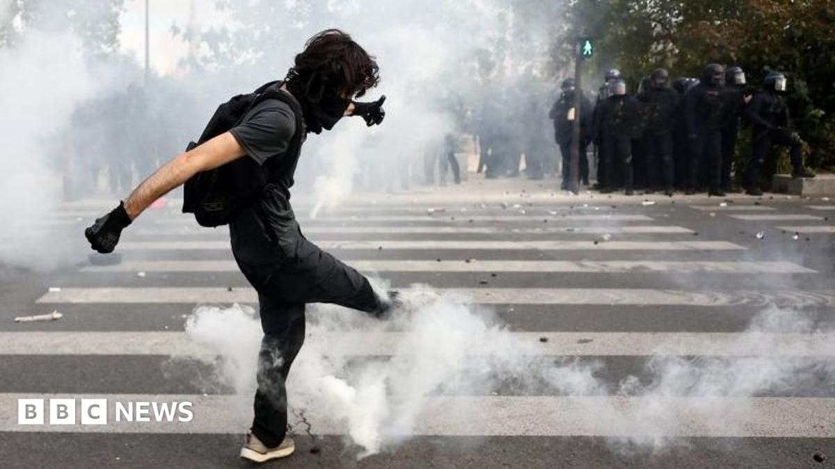 French School Protests Escalate as Tear Gas Deployed in Paris and Marseille