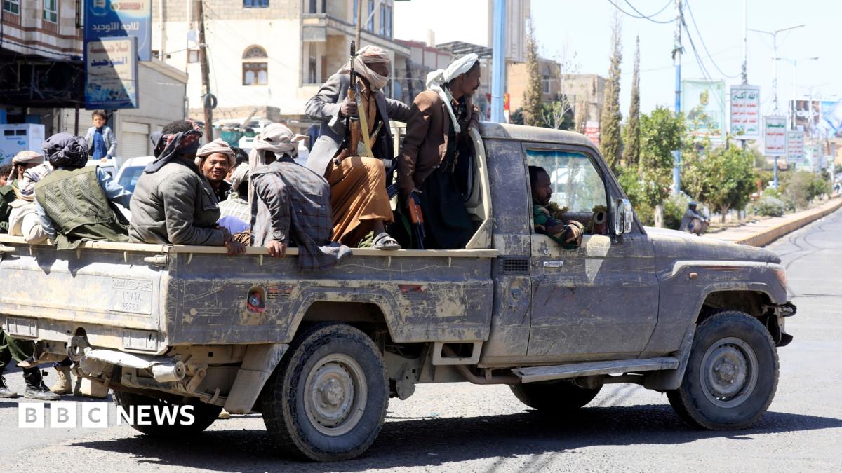 Houthi Attacks on Saudi Airports Kill Three as Yemen War Escalates Across Border