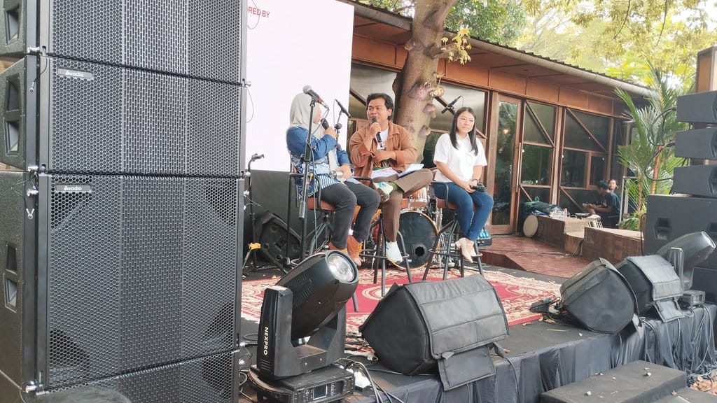Verifikasi: Klaim Air Hujan Bersih dan Layak Minum Langsung