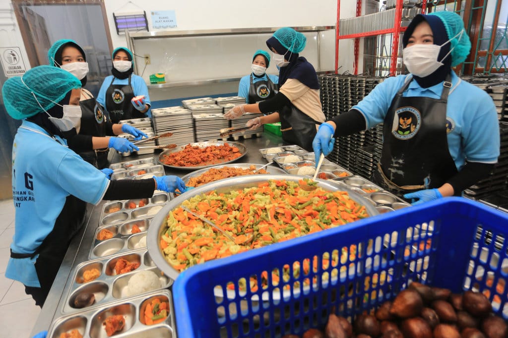 Pemerintah Siapkan Rp240 Triliun untuk Makan Bergizi Gratis 2027